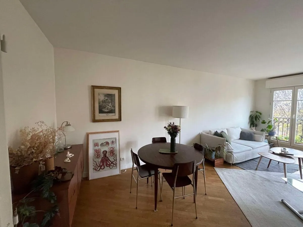 Spacious And Bright Apartment - Canal St-Martin Parijs